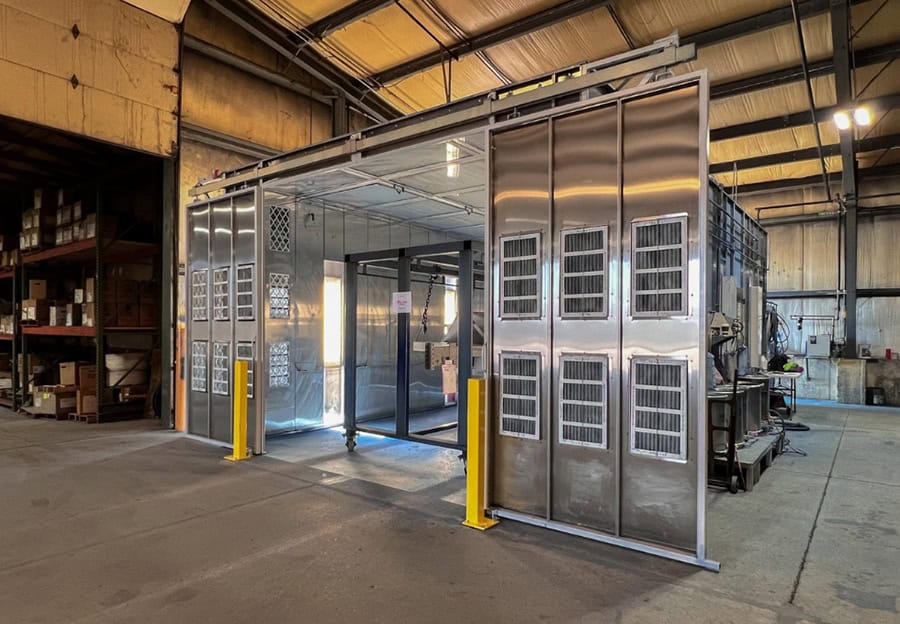 Colonial Powder Booth